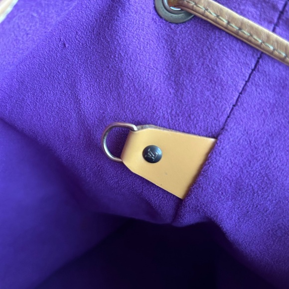 LV Louis Vuitton epi leather bundle! 🔥 - Picture 16 of 17